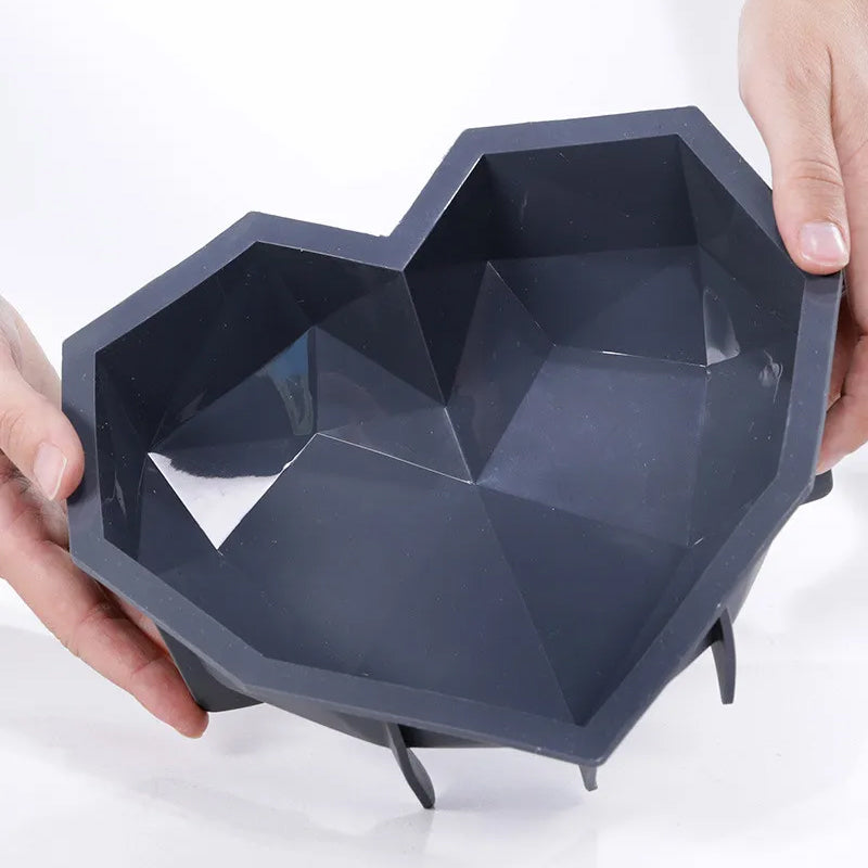 MOLD HEART CAKE by DINARA KASKO