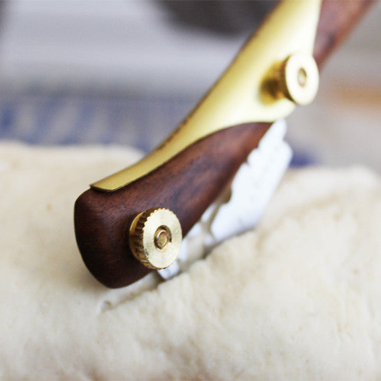 Baker Blade with Walnut wooden