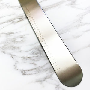 Offset cake spatula