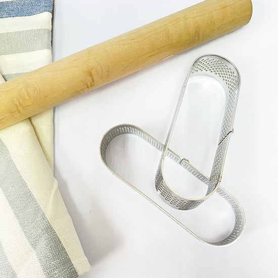 Oval perforated tart ring