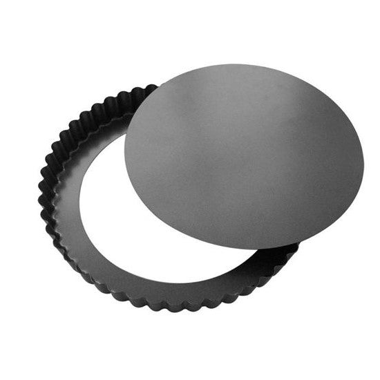 Fluted pie mold with removable bottom