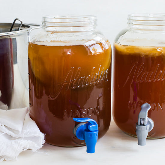 Glass Dispenser 4L by Aladdin silver cap