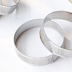 Tart ring perforated